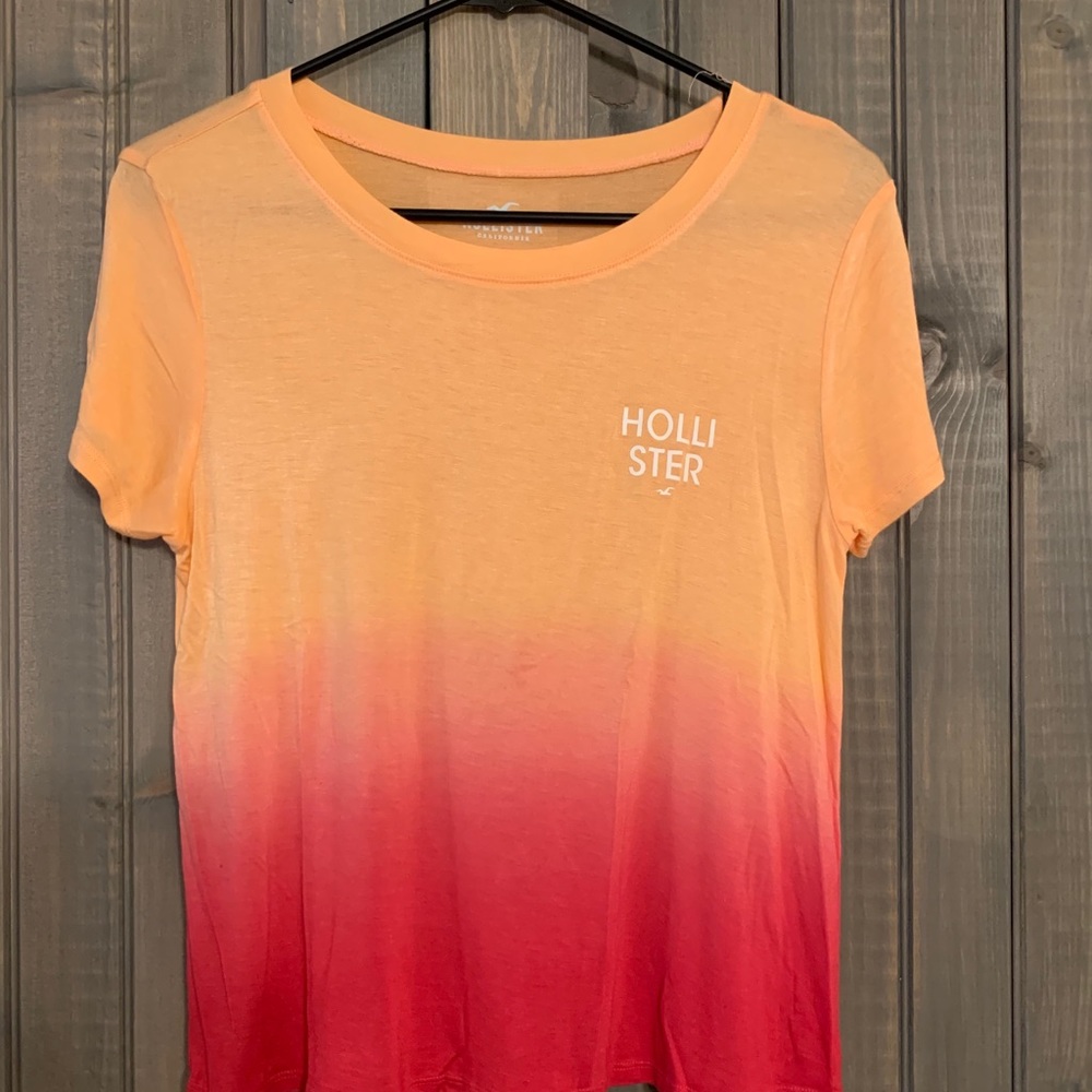 Hollister Tee